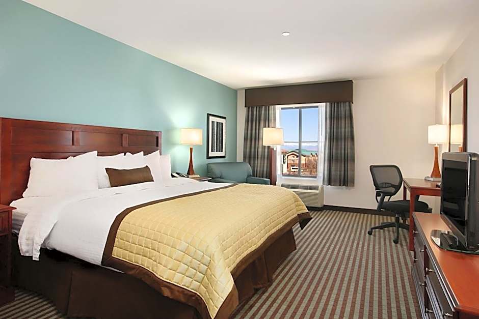 Baymont by Wyndham Denver International Airport