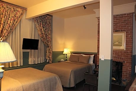 Family Room, 2 Double Beds