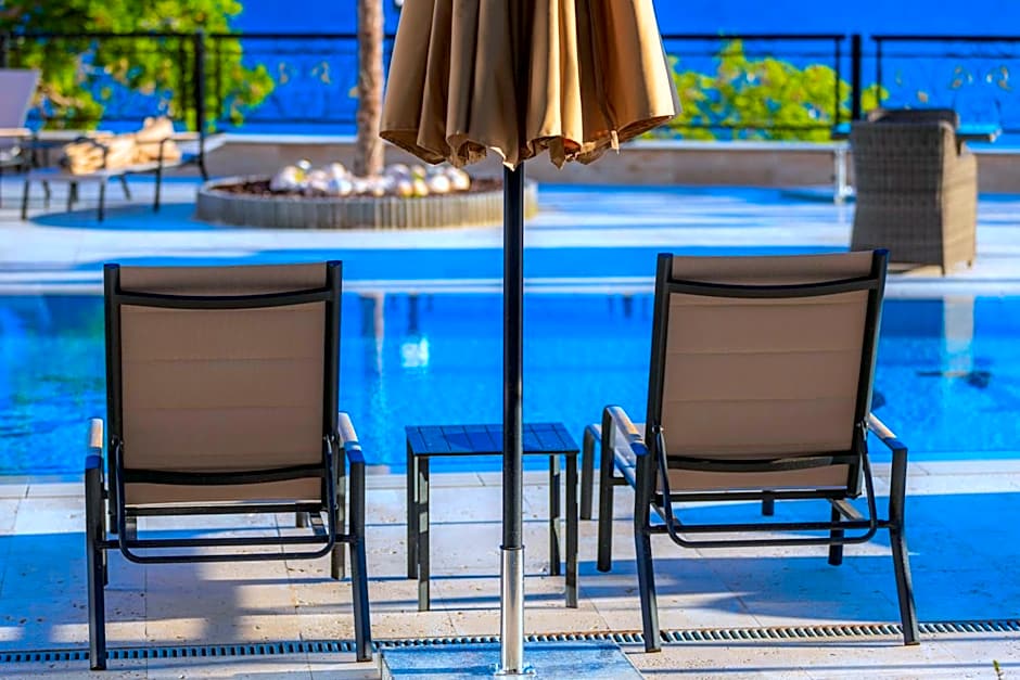 Onyx Beach Residence - Free Beach Access & Parking