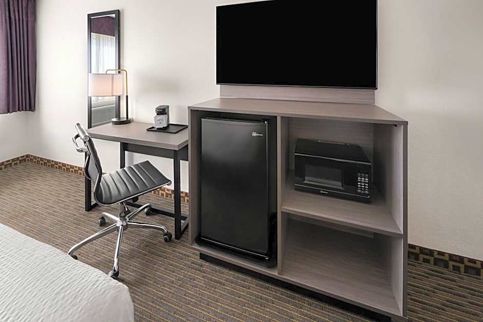 SYLO Hotel Denver Airport, a Ramada by Wyndham