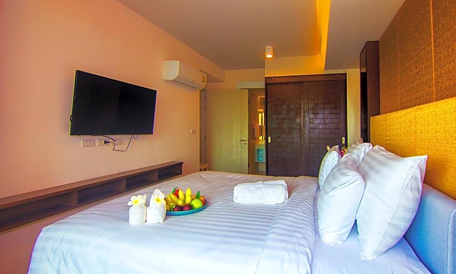 The Aristo by Holy Cow, 2-BR, 60 m2, pool view