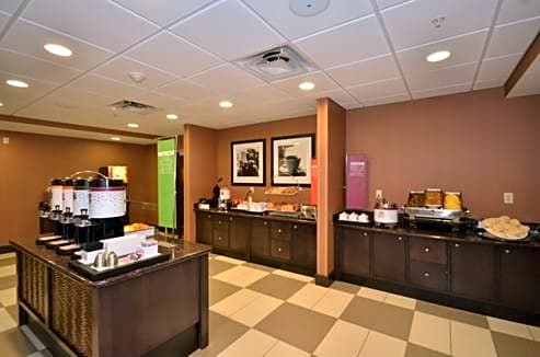 Hampton Inn and Suites Tulsa/Catoosa
