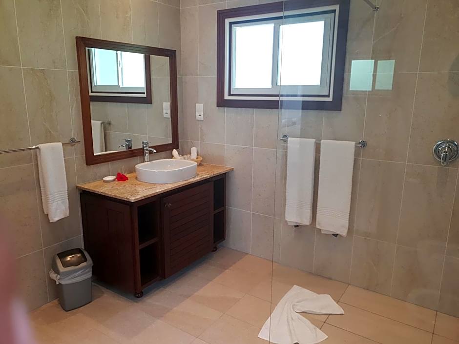 Cote d'Or Footprints