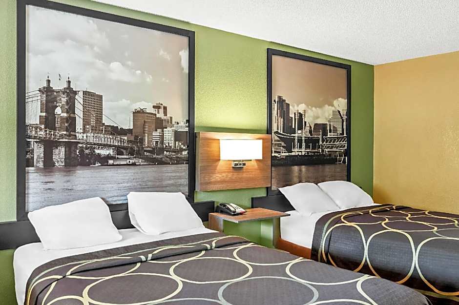 Super 8 by Wyndham Cincinnati/Springdale OH