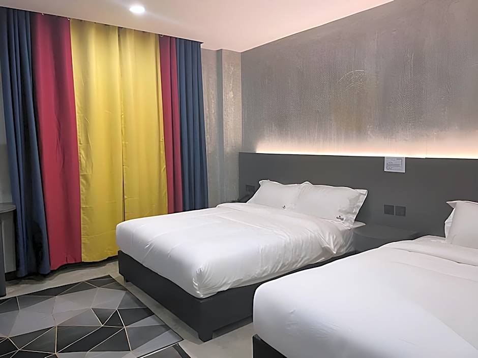 Sri Indar Hotel & Suites