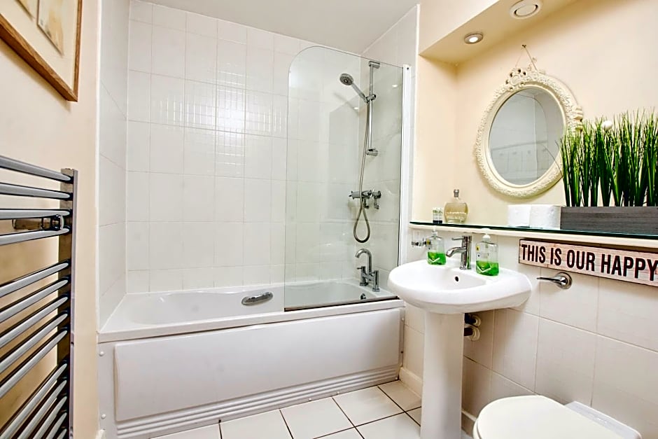 Vikings Apartment City Centre Exclusive Offers With Private Parking & Terrace