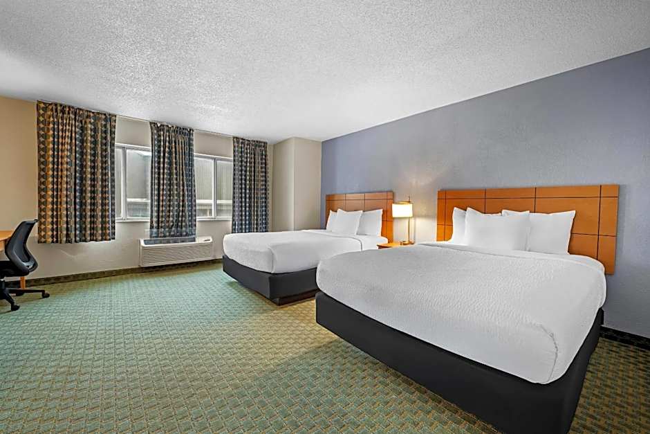 Quality Inn Dubuque on Hwy 20