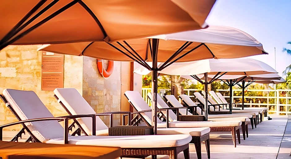 FOX Hotel Jimbaran Beach Bali