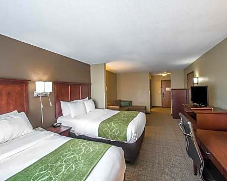 2 Queen Beds, Efficiency, Suite, Nonsmoking