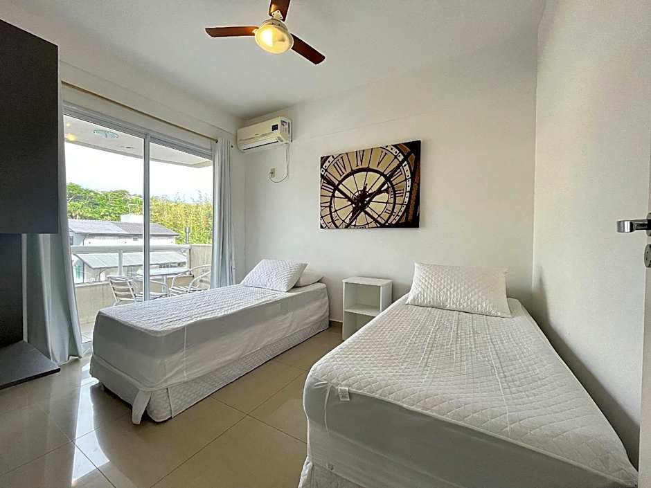 B119 - Apto para 06 pessoas perto do mar em Bombas