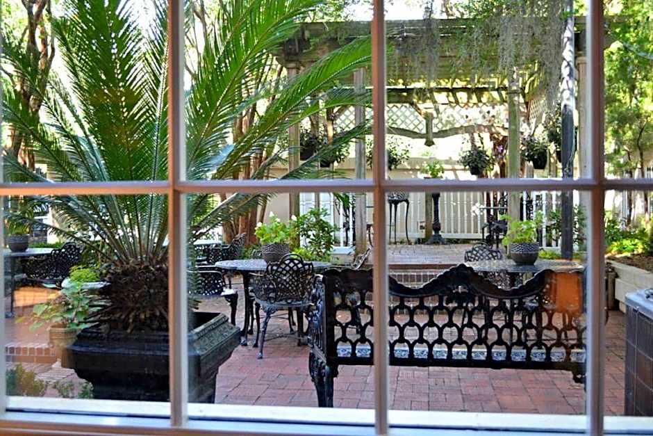 The Presidents' Quarters Inn