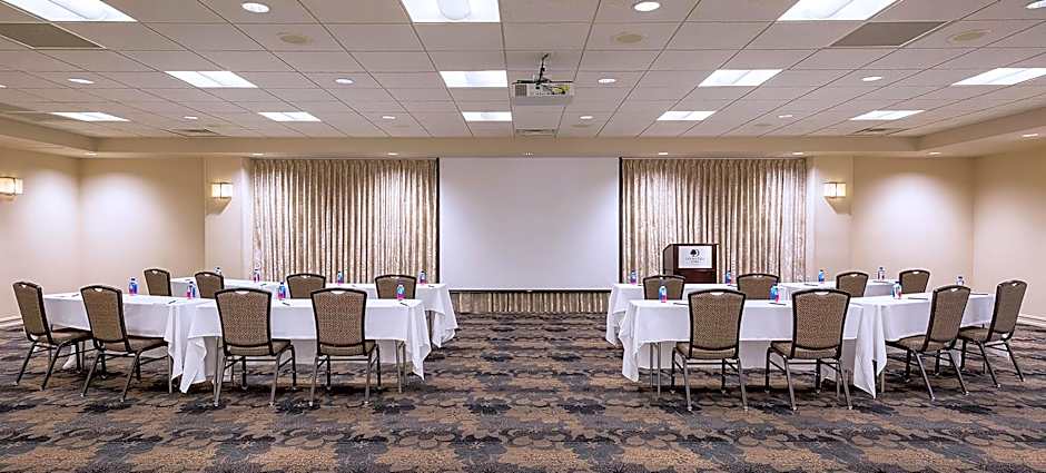 DoubleTree by Hilton Madison Downtown