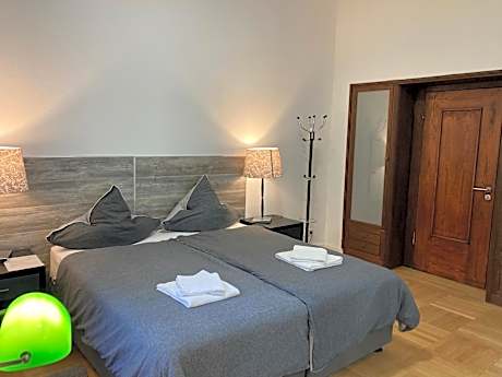 Deluxe Double Studio