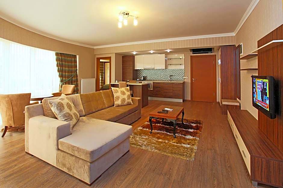 Photo 1 of 16 of Family Suite