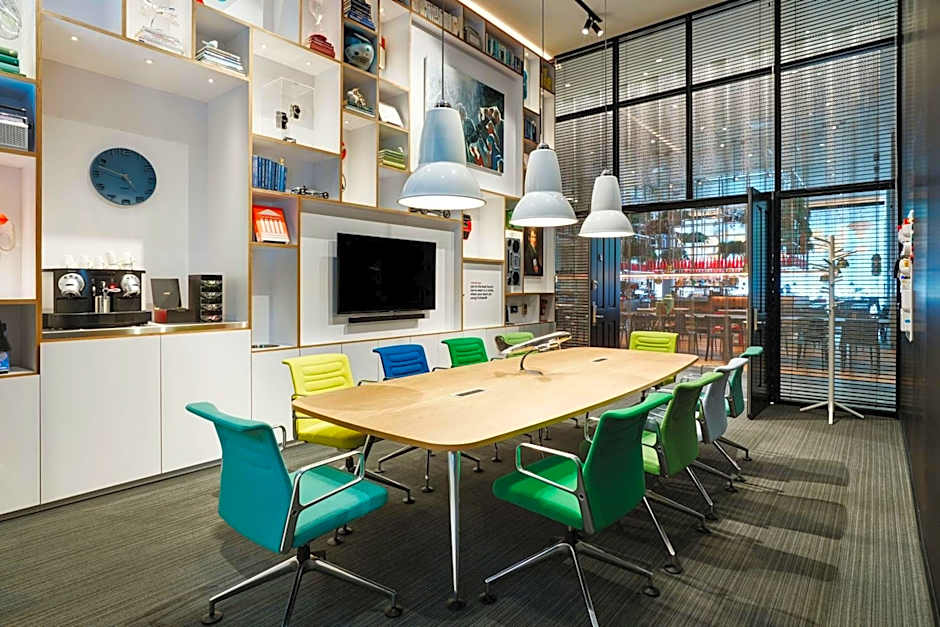 citizenM Seattle South Lake Union