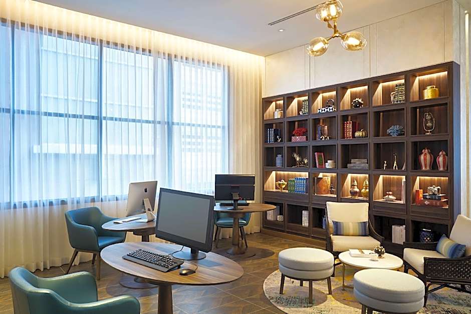 Hyatt Place Bangkok Sukhumvit 24