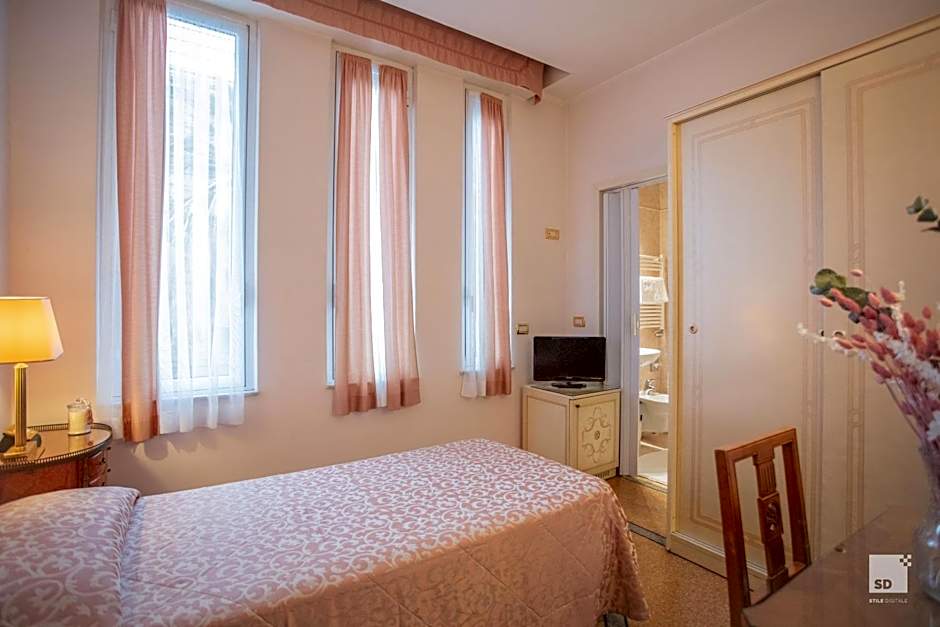 Hotel Villa Elena