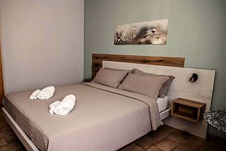 Triple Room with Private External Bathroom