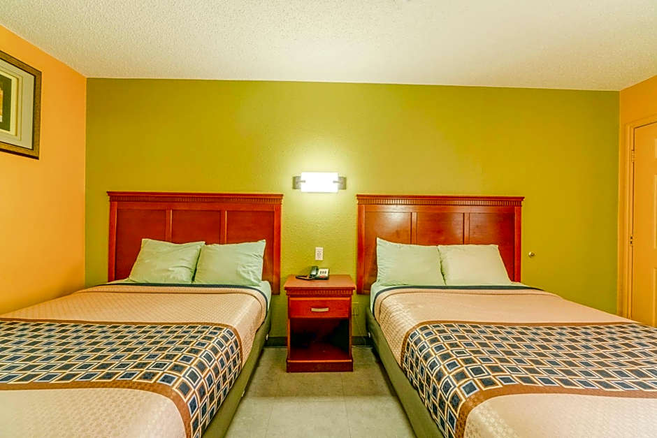 Crown Inn By OYO Denver Tx