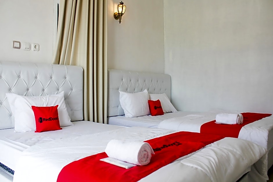 RedDoorz Syariah near Kawasan Wisata Gunung Prau Dieng