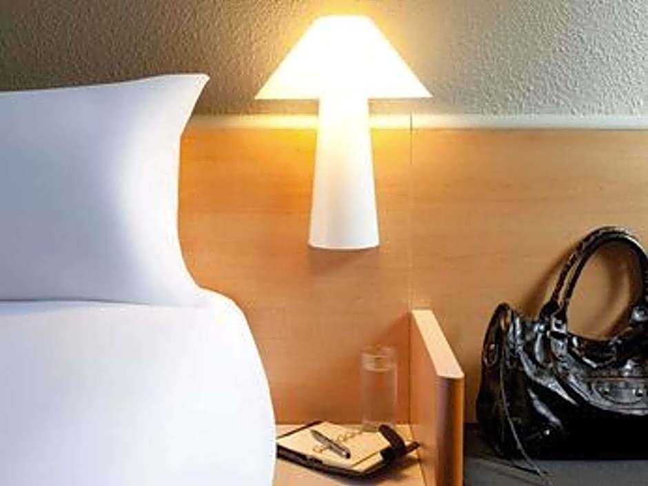 ibis Pau Lescar