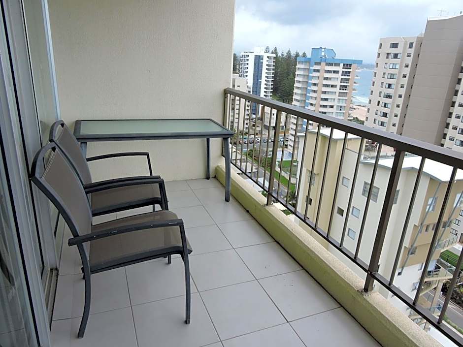 Rainbow Commodore Coolangatta