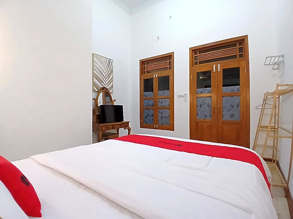 RedDoorz at Ndalem Eyyang Syariah Stasiun Klaten