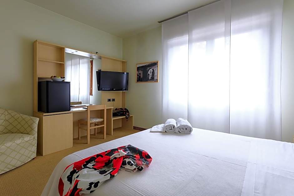 Brianteo Hotel Residence and Restaurant