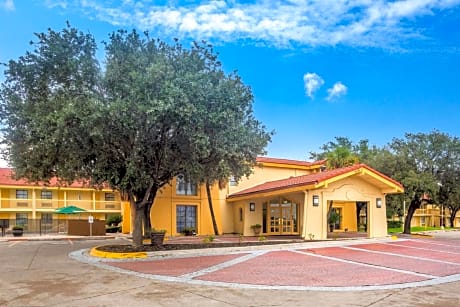 La Quinta Inn by Wyndham Eagle Pass