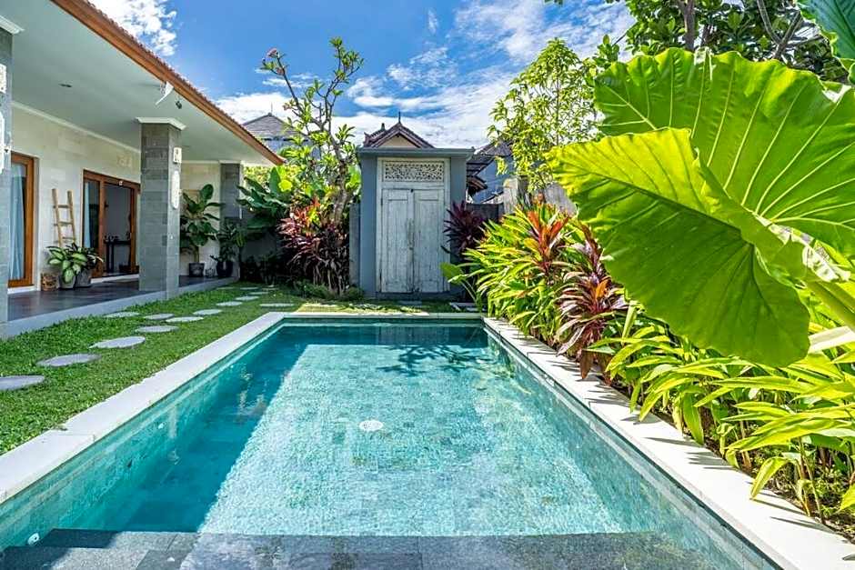 Charming 3 BR villa close Berawa beach