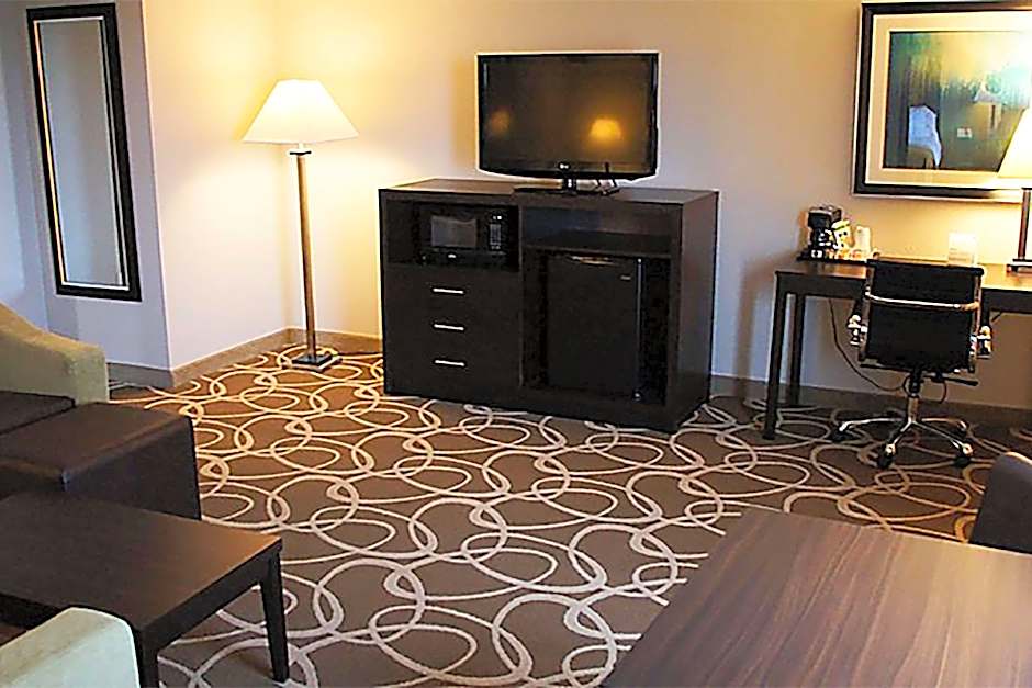 Elimwood Hotel, A Ramada by Wyndham
