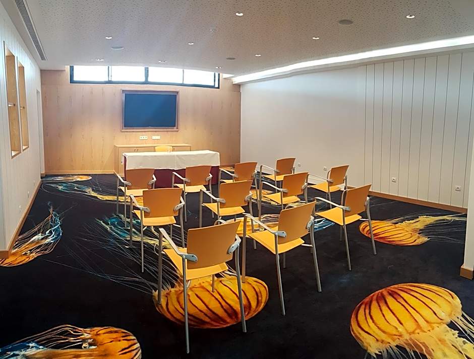 Marvell Club Hotel & Apartments