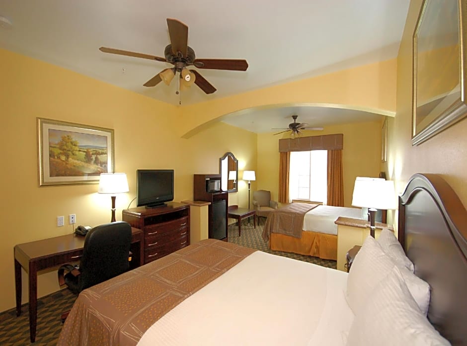 Best Western Plus Manvel Inn & Suites