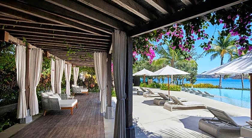 AYANA Komodo Waecicu Beach