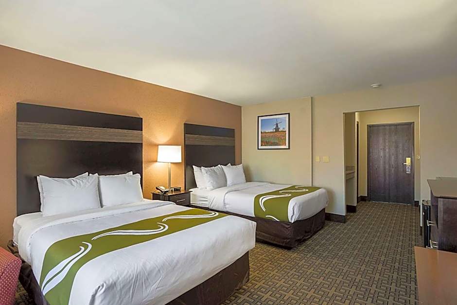 Quality Inn & Suites Holland