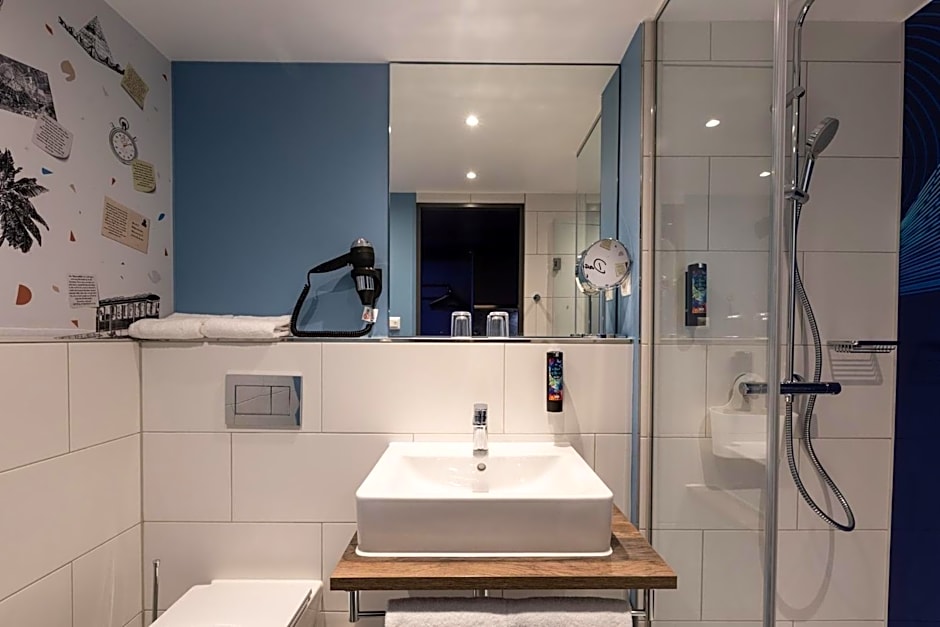 Holiday Inn - the niu, Wave Karlsruhe Oststadt By IHG