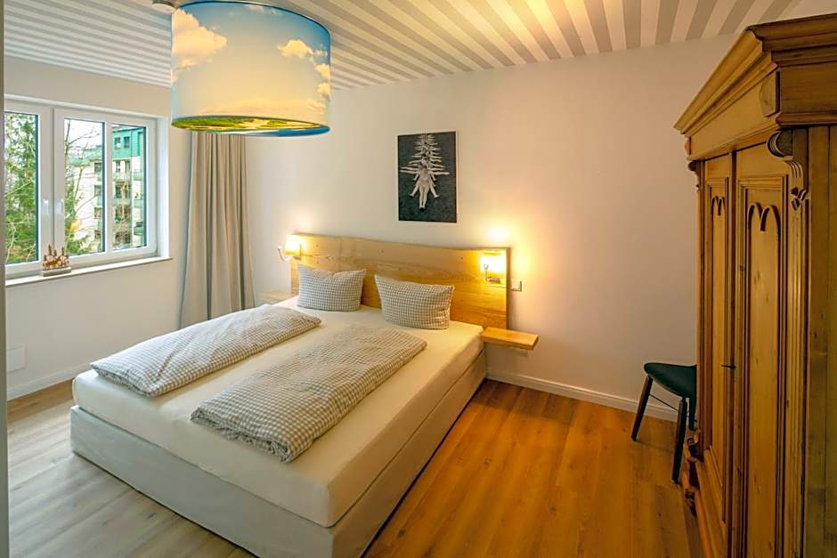 Photo 1 of 20 of 1 Bedroom Apartment, Annex Building