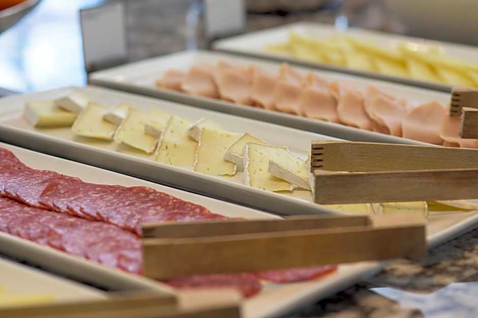 AC Hotel by Marriott Boston Downtown