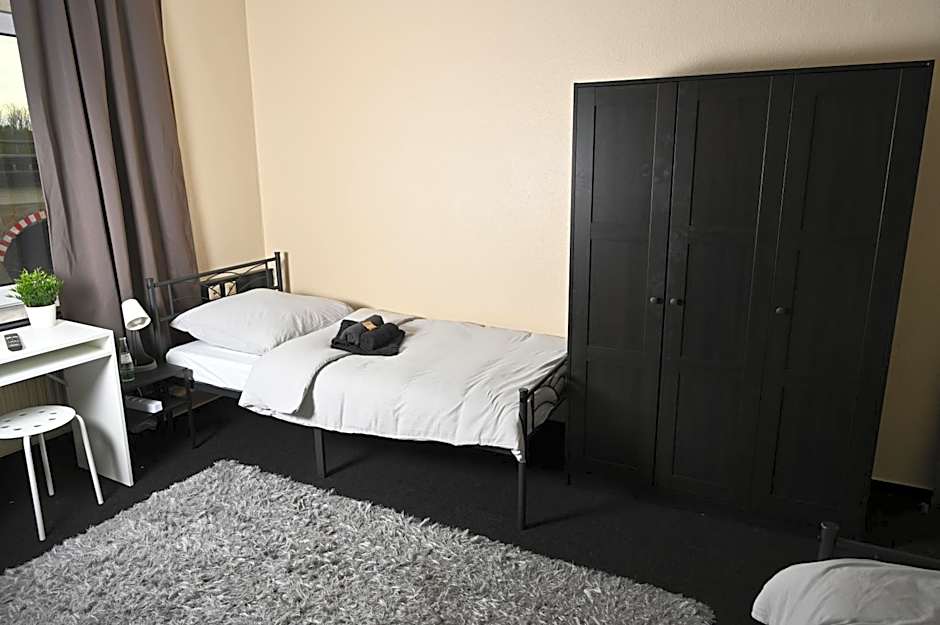 Pott Hostel - Zimmervermietung