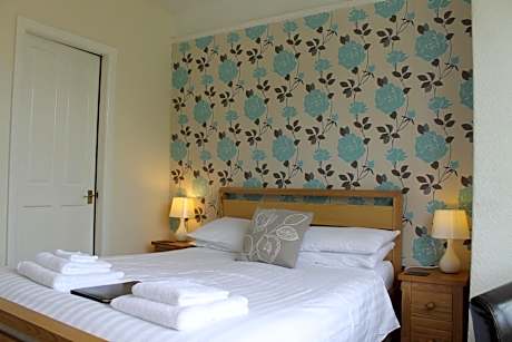 Classic Double Room with Lake view