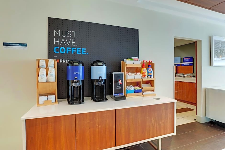 Holiday Inn Express Hotel & Suites Bryan-Montpelier By IHG