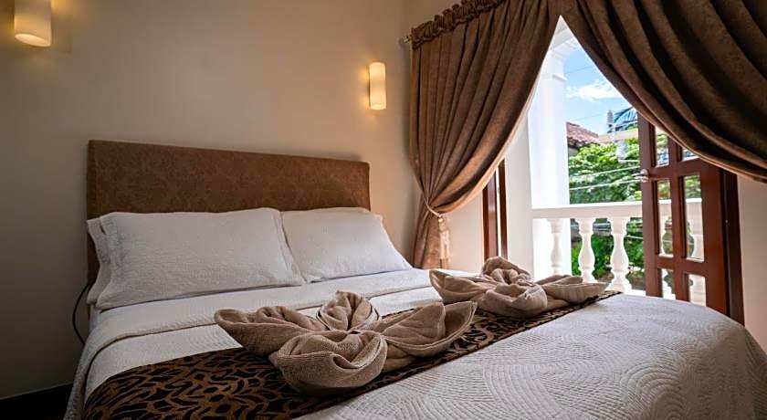 West Loch Park Hotel Vigan