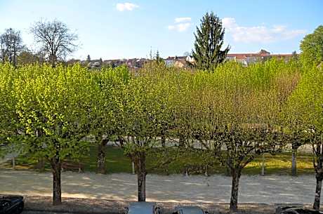 Double or Twin Room - Street View