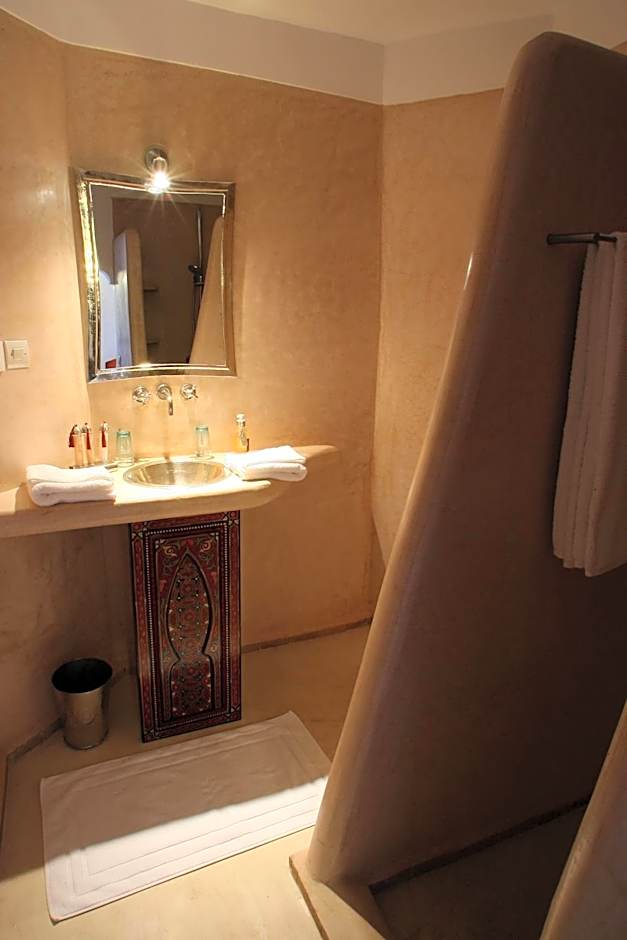 Riad CHERRATA