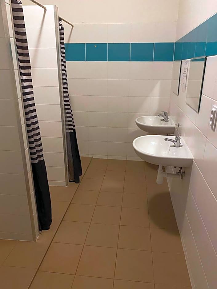Easy Housing
