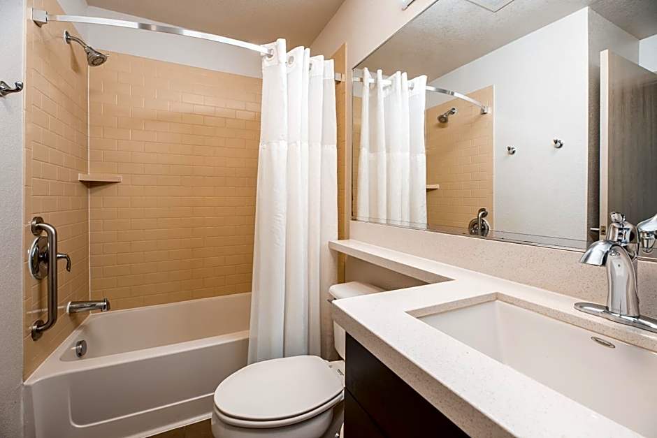 Sonesta Simply Suites Dallas Richardson