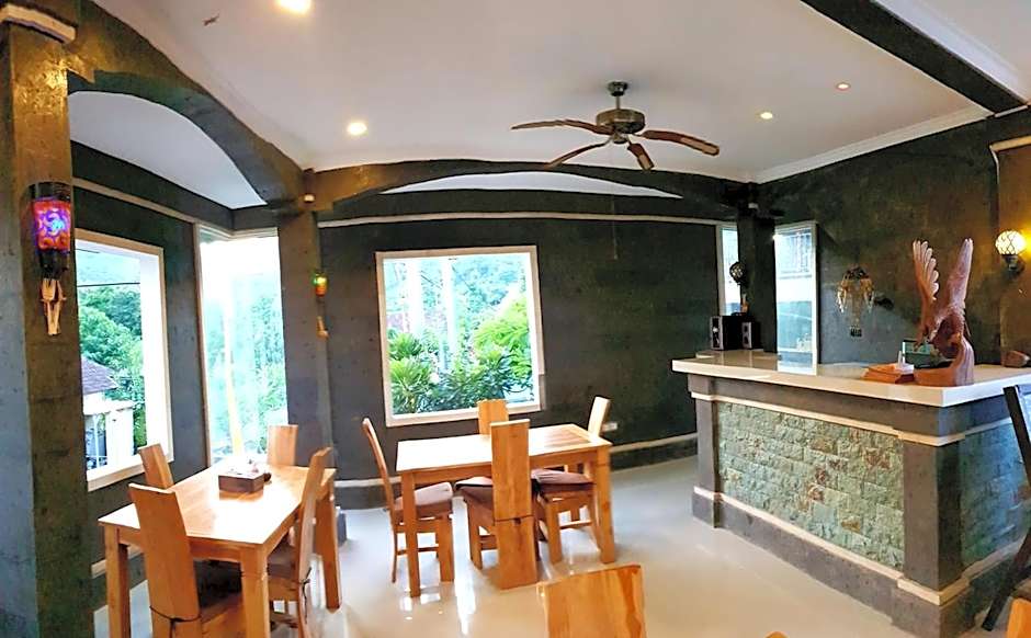 Amed Romance House