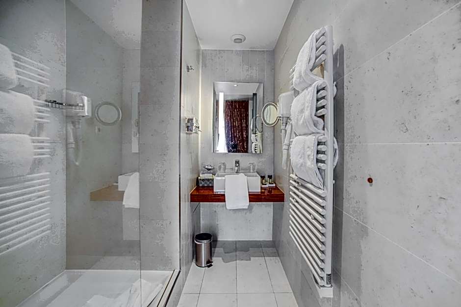 Queens Hotel