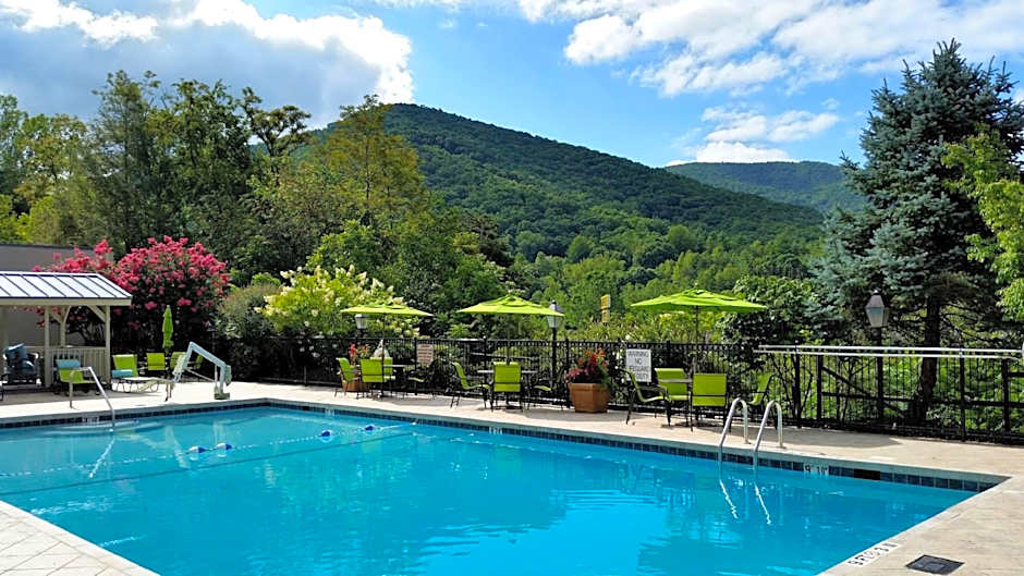 Holiday Inn Asheville East-Blue Ridge PKWY