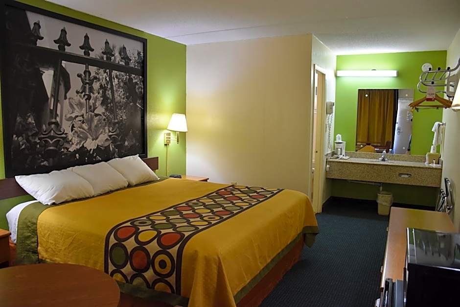 Super 8 by Wyndham Tifton